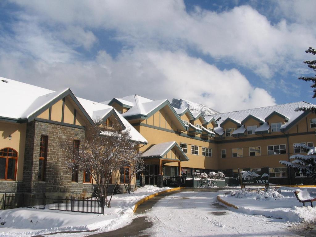Ywca Banff Hotel Eksteriør billede
