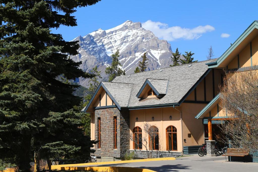 Ywca Banff Hotel Eksteriør billede